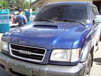 The Isuzu Trooper used as getaway vehicle by the basag-kotse suspects.