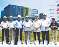 Antonino Aquino (3rd from right), Ayala Land president is joined by Senator Franklin Drilon, Congressman Jerry Trenas, Mayor Jed Patrick Mabilog and other partners for a posterity shot after the groundbreaking ceremony.