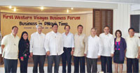 Senator Franklin Drilon with UI-Phinma President Chito Salazar, NEDA Secretary Cayetano Paderanga, Iloilo Business Club President Jose Jamora III, Iloilo Chamber of Commerce and Industry President Joe Marie Agriam, UI-Phinma Chairman Ramon del Rosario Jr, Department of Trade and Industry Director Dominic Abad, UI-PHINMA’s Jeanette Fabul with other trade representatives.